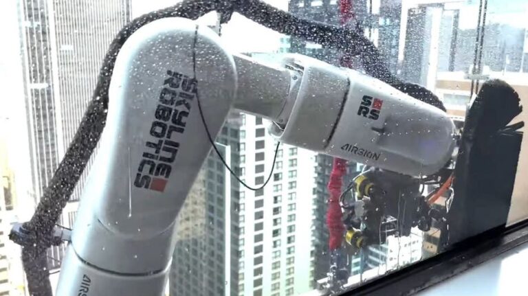 Robots replace human window washers on skyscrapers