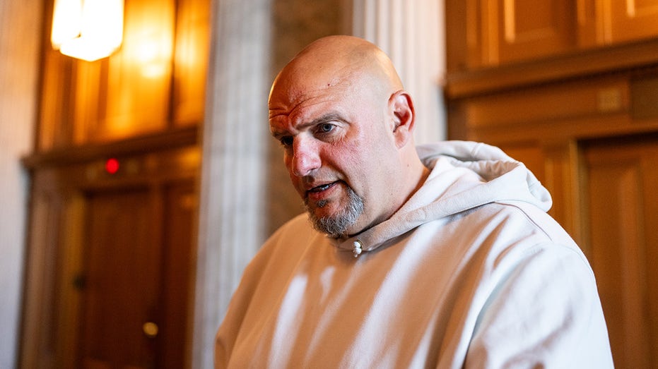 'Negative impact': Fetterman introduces Stop the Scroll Act to target social media harms