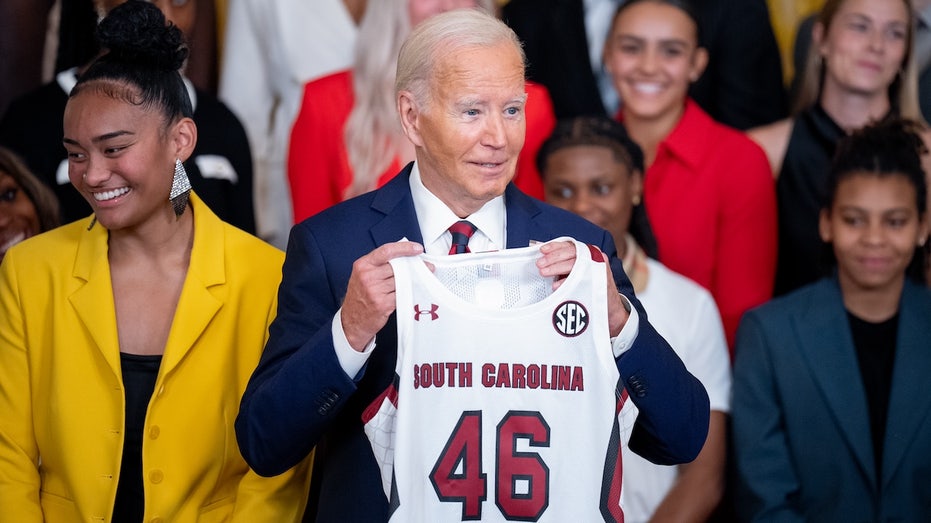 Biden mocks men's college basketball for lower viewership than women's as champions visit White House