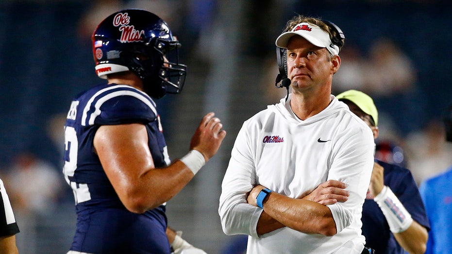 Ole Miss' Lane Kiffin pokes fun at Brian Kelly's meltdown following LSU loss