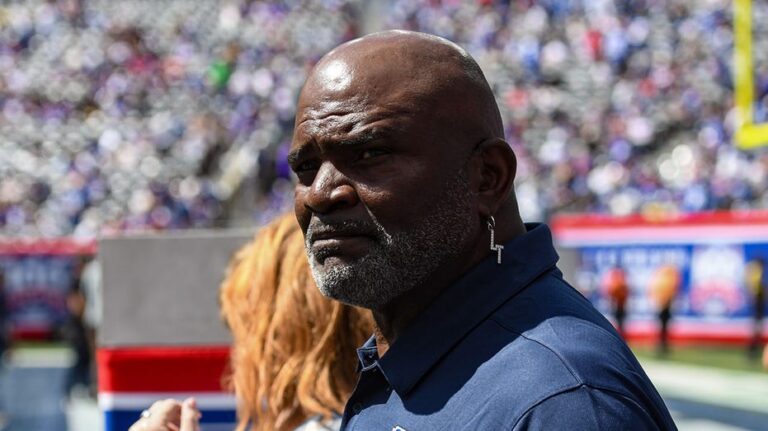 Carl Banks reveals Lawrence Taylor's contention Giants legends would have played better against Vikings