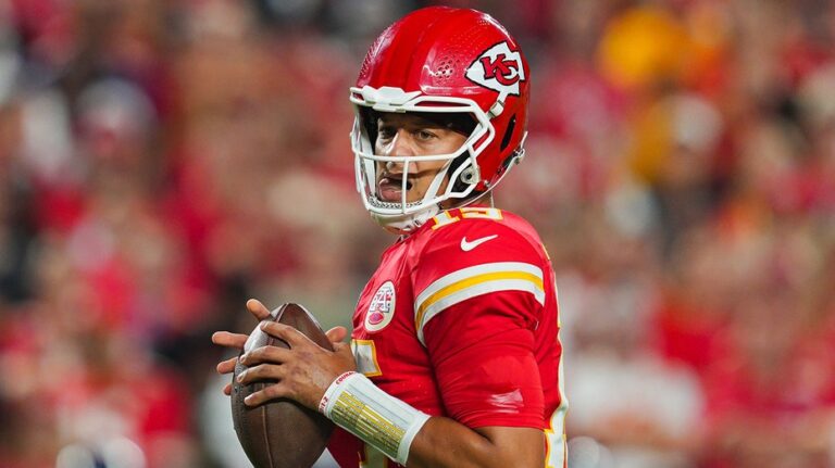 Chiefs take down Ravens as hunt for 3rd straight Super Bowl starts off on right foot