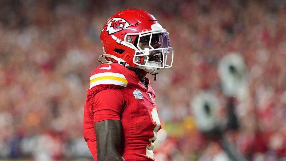 Chiefs rookie Xavier Worthy shows off record-setting speed for first NFL touchdown