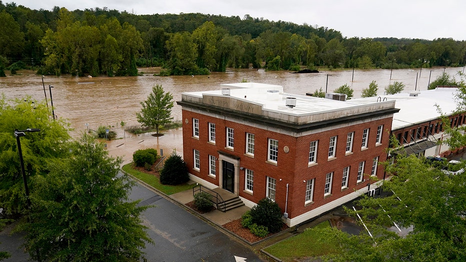 Rescue missions underway in North Carolina after Hurricane Helene brings ‘historic’ flooding, landslides