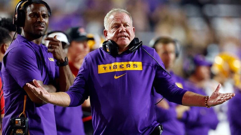 LSU coach Brian Kelly rages at kicker after missed field goal