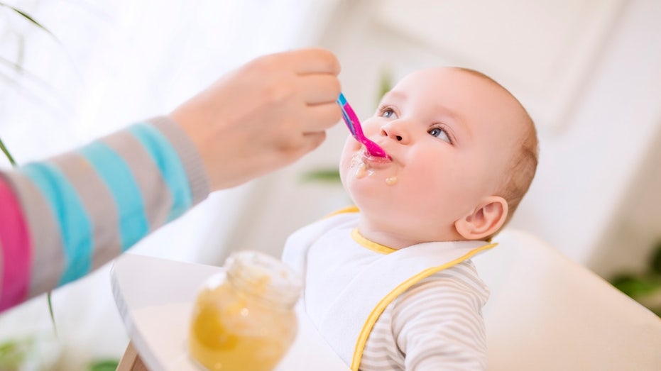 Most baby foods may not meet nutritional guidelines and use 'misleading claims,' study finds