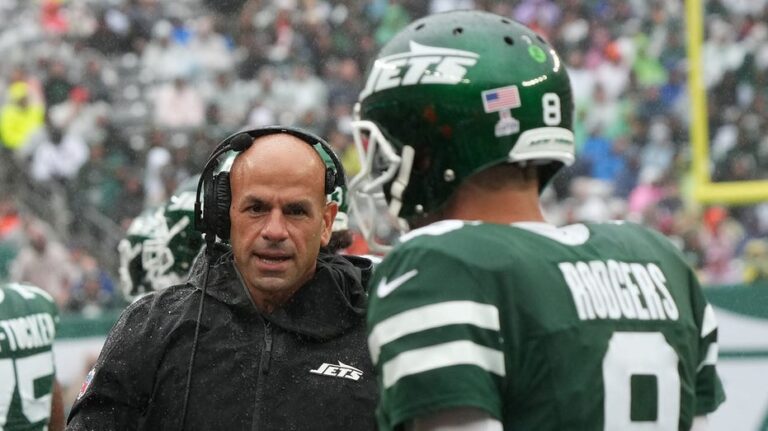 Jets firing Robert Saleh could be 'way to shift blame' from Aaron Rodgers, Michele Tafoya says