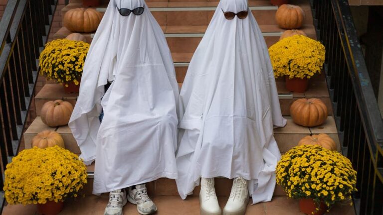 Creative couples costumes to take your Halloween up a notch