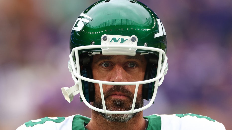 Jets' Aaron Rodgers a 'coach killer,' ex-NFL QB says after Robert Saleh firing