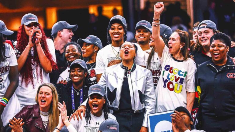 South Carolina ranked No. 1 in women's AP Top 25 preseason poll followed by UConn, USC