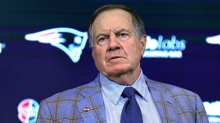 Boston radio host rips Bill Belichick after Patriots' win over Bears: 'He is such a d---'