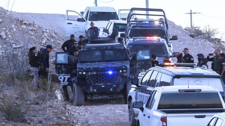 Migrants accused of killing Mexican border agent after he asked for their IDs: officials