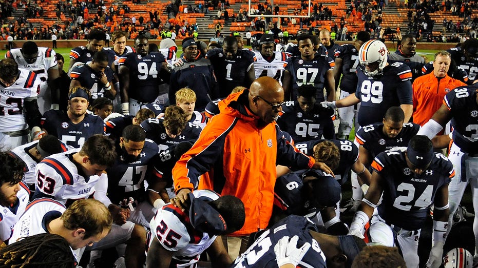 Auburn football team chaplain dies in Alabama lake incident