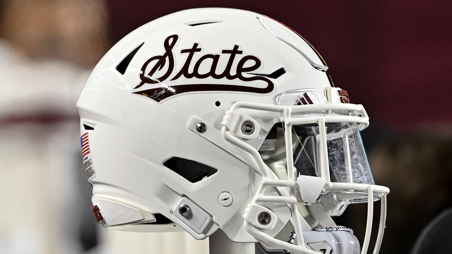 Dontae Walker, former Mississippi State star running back, dead at 44