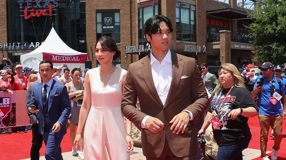 Shohei Ohtani announces wife is pregnant: 'Can't wait for the little rookie'