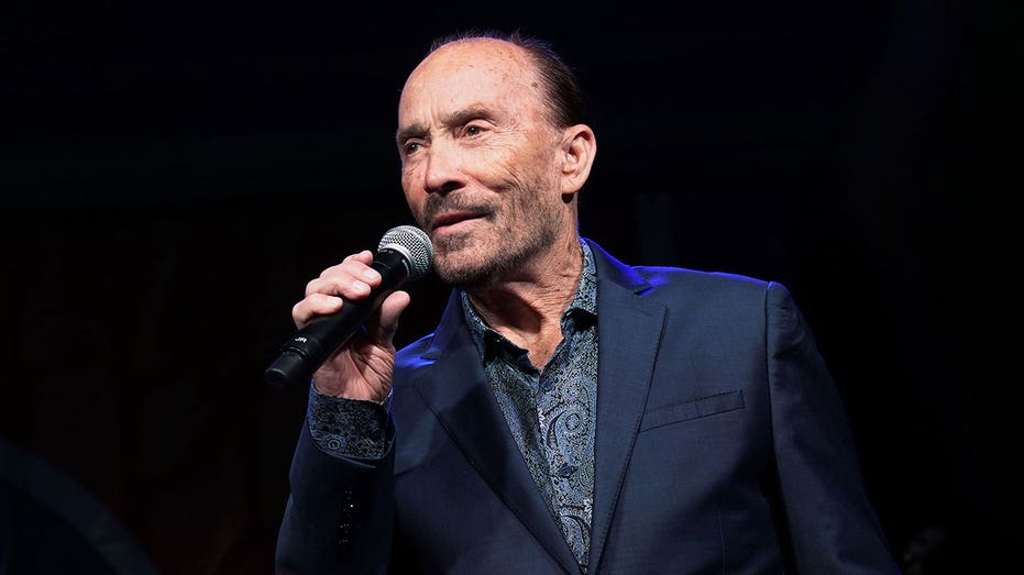 Lee Greenwood to release 'beautiful' new song partially penned by Ronald Reagan