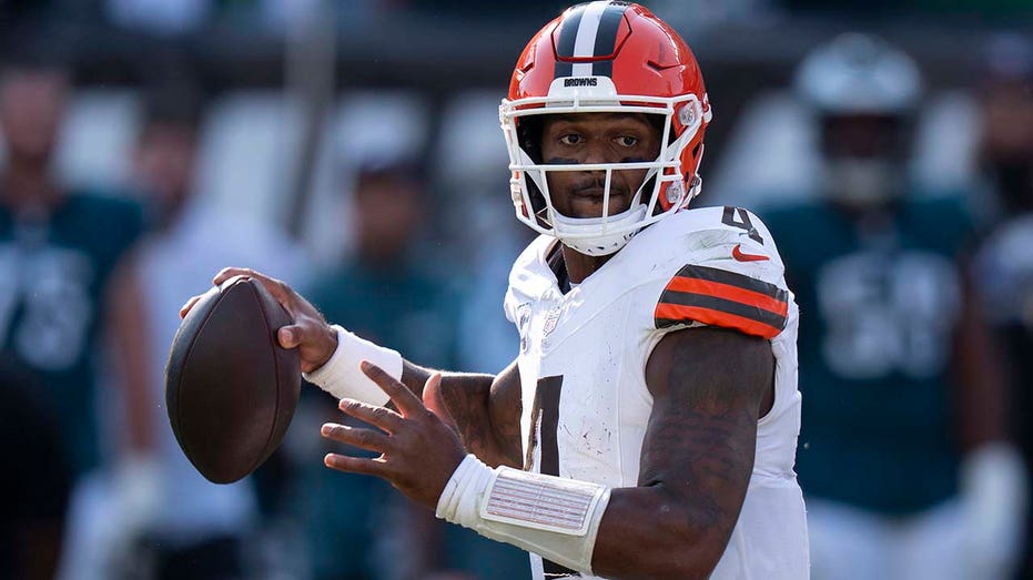 Browns' Deshaun Watson suffered setback in Achilles injury recovery, GM says