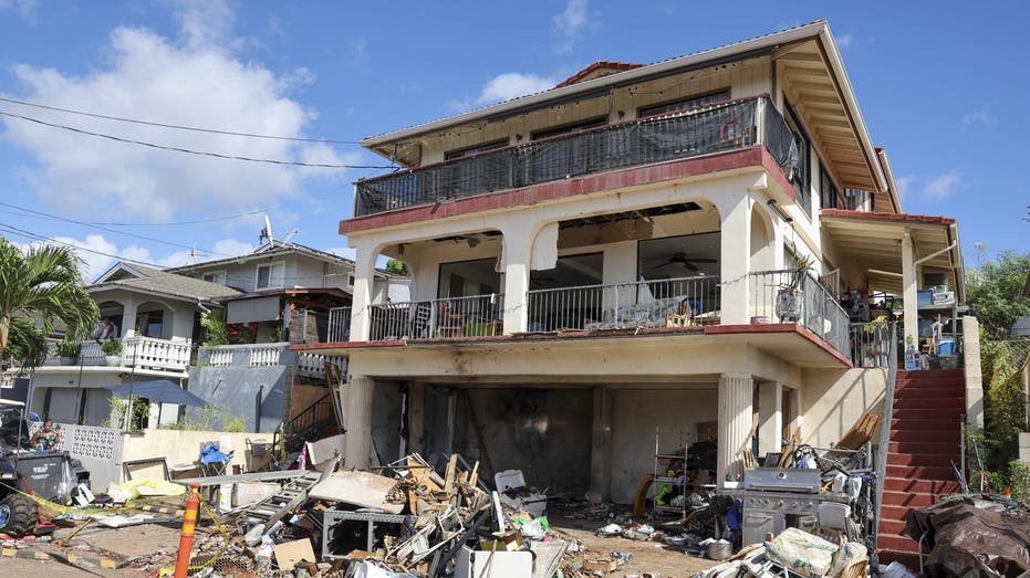 Honolulu fireworks accident kills 3, injures over 20: 'worst possible, war-zone injuries'