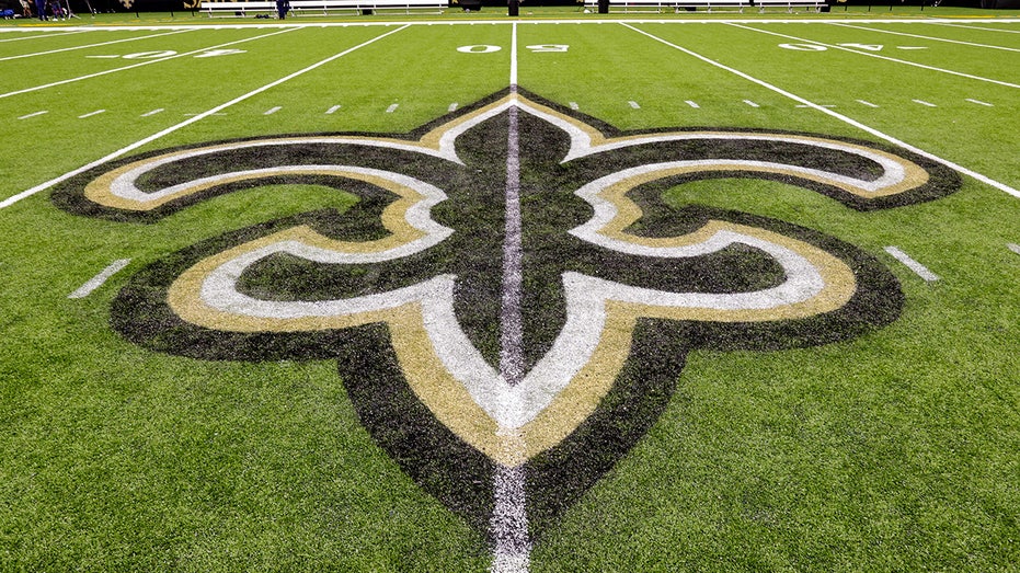 Fox Sports captures Saints' moment of silence in first game after deadly terror attack